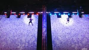 Light拿出VN表现低迷，水晶哥直接嘲讽，玩得没有uzi一半好